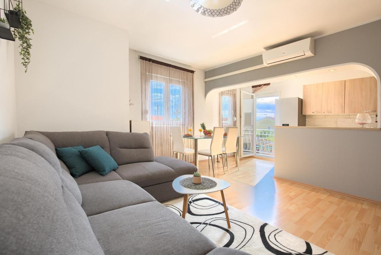 Apartman Andi Apartment Пула Екстериор снимка